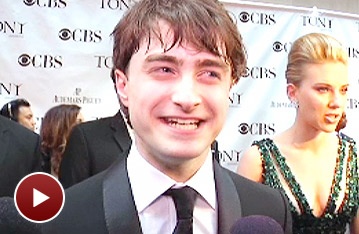 Red Carpet Extra: Daniel Radcliffe Is Excited!
