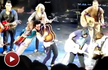 Green Day's Billie Joe Armstrong Bids Farewell After a Rocking Week in American Idiot