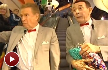 Pee-wee Herman and Regis Philbin Take on New York City