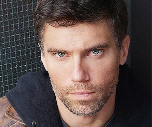 Anson Mount to Join Maggie Gyllenhaal & Peter Sarsgaard in CSC's Three Sisters