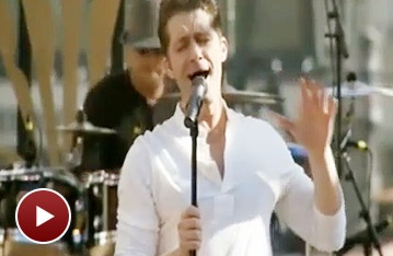Watch Glee Star Matthew Morrison Debut Original Music at Solo Concert