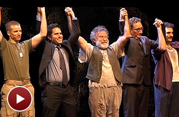 It's Tiger Time! Robin Williams and the Baghdad Zoo Cast Tap into Their Animal Side on Opening Night