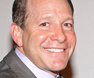 Steve Guttenberg, Marlo Thomas & More Headed to Broadway in Relatively Speaking