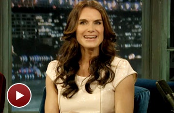 The Addams Family's Brooke Shields Chats With Jimmy Fallon About the Comedic Antics of Co-Star Jackie Hoffman