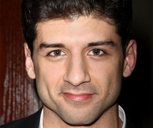 Tony Yazbeck to Charm Broadway as Slick Lawyer Billy Flynn in Chicago