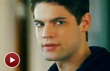 Watch Jeremy Jordan and Dolly Parton Sing Out in Trailer for Joyful Noise