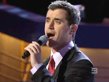 Broadway Holiday Flashback! Jersey Boys Hit the High Notes on 'Santa Claus Is Coming to Town'