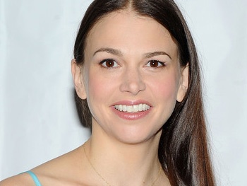 She's Dr. Foster Now! Anything Goes Star Sutton Foster Receives Honorary Doctorate