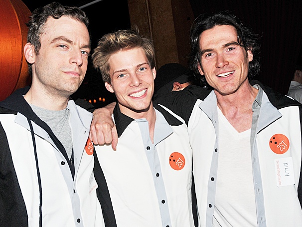 Ready, Set, Bowl! Alec Baldwin, Billy Crudup, Hunter Parrish & More Roll One for Second Stage Theatre