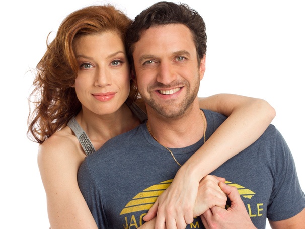 Step Into the Light as Previews Begin for Leap of Faith, Starring Raúl Esparza
