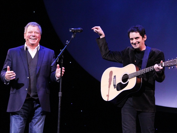 Country Crooner Brad Paisley Gets 'Real' at Shatner's World