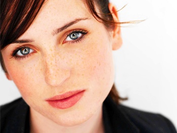 Zoe Lister-Jones Joins Jeff Goldblum and Justin Long in Seminar; Jerry O’Connell to Remain with Show