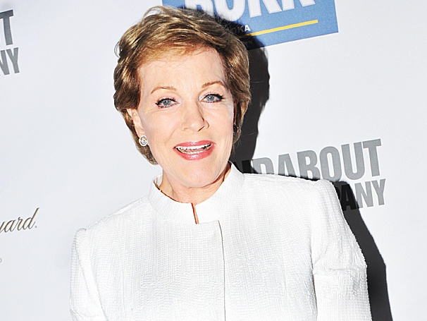 Julie Andrews, Kristin Chenoweth & More Honor the ‘Brilliant’ Rob Marshall at the Roundabout Gala