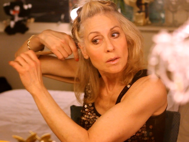 Character Study: See Other Desert Cities' Judith Light Transform into ‘Flamboyant’ Aunt Silda