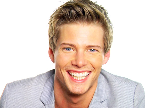 Godspell Star Hunter Parrish on Zac Efron, Getting Naked & What He Sings in the Shower