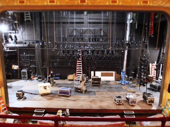 Exclusive Video: Take a Peek as Clybourne Park Gets Put Together on Broadway