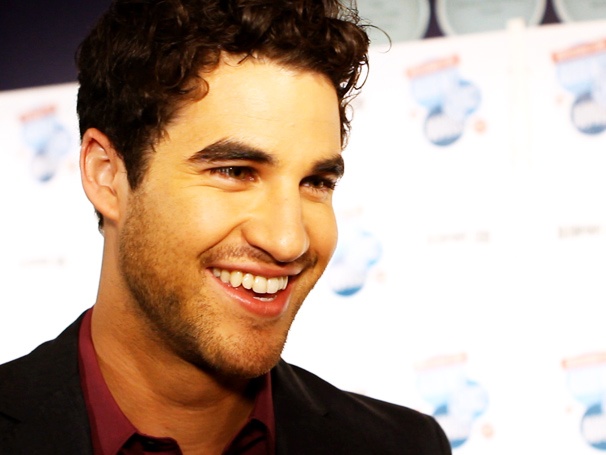 Watch Darren Criss and a Parade of Stars Light Up the Red Carpet at the 2012 Broadway.com Audience Choice Awards
