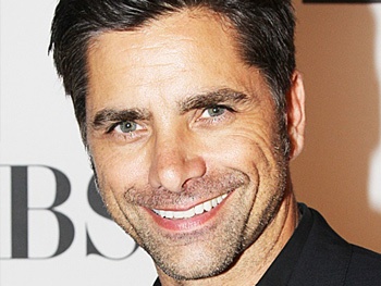 John Stamos, Cybill Shepherd & Kristin Davis Begin Run in The Best Man