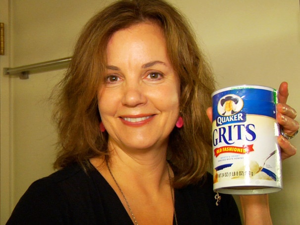Cheers! Cocktails, Candles & Grits Keep Margaret Colin Feeling ‘Fabulous’ Backstage at The Columnist