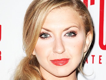Tony Winner Nina Arianda in Talks to Join Jessica Chastain in The Disappearance of Eleanor Rigby Film