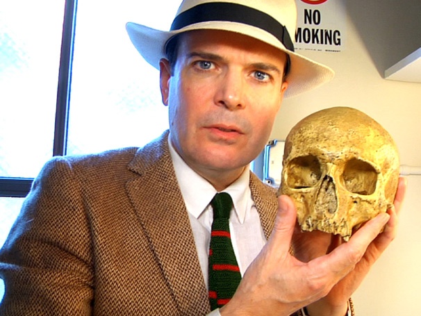 Skulls, ‘Votive Heads’ & Honey Keep Jefferson Mays Entertained Backstage at The Best Man