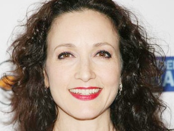 Bebe Neuwirth to Star in Musical Comedy Pilot Browsers