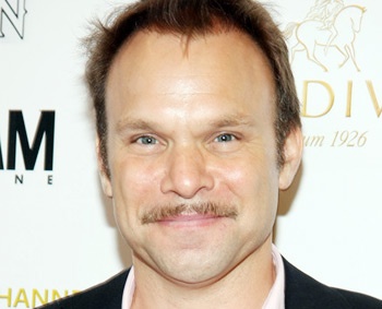 Norbert Leo Butz to Join Katie Holmes in Theresa Rebeck's New Broadway Comedy Dead Accounts