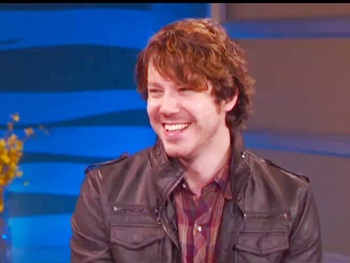 Watch John Gallagher Jr. Talk About The Newsroom and Partying With Aaron Sorkin