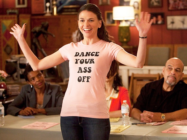 Barre Hopping: Sutton Foster Fights For Her Right to Drink Cheap Coffee on Bunheads