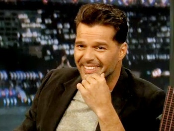 Evita’s Ricky Martin Discusses #SIP and Drunk Audience Members on Jimmy Fallon