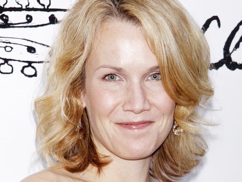 Erin Dilly, John Bolton and More Join A Christmas Story