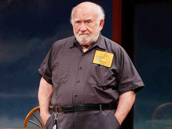 Grace Star Ed Asner on His Godly Aspirations, Mary Tyler Moore’s Chest & the ‘Beautiful’ Michael Shannon