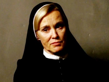 Scary Sister Jessica Lange Lays Down the Law in New Trailer for American Horror Story: Asylum