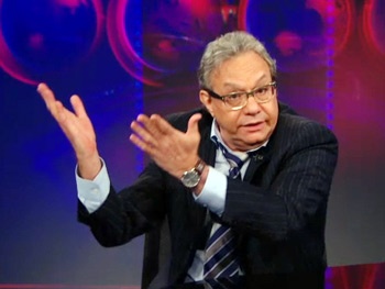 Lewis Black Returns to The Daily Show to Rip on the Lance Armstrong Scandal and Stupid College Students