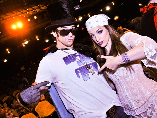 More ‘Bustle Fluffah’! Go Behind the Music Video with Andy Karl and the Cast of Edwin Drood