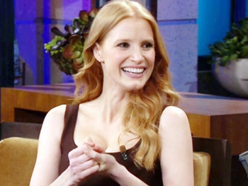 The Heiress' Jessica Chastain Talks Getting Budget Advice from Barbra Streisand & Diet Tips From Al Pacino