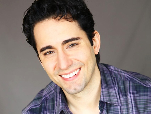 John Lloyd Young on Entertaining the Clintons, His Favorite Jersey Boys Song & His Cafe Carlyle Concert