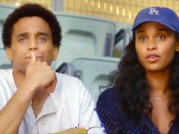Crazy Wigs, Bathroom Sex and Mamet! Check Out the Trailer for the Upcoming About Last Night Remake