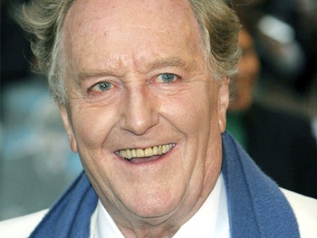 Robert Hardy Withdraws from the West End's The Audience, Starring Helen Mirren, Due to Injury