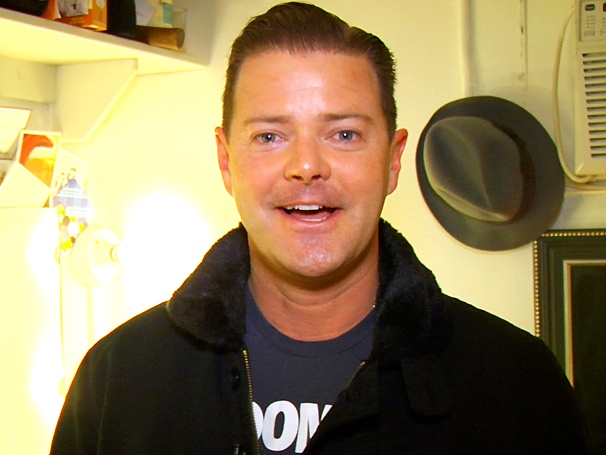 Clarke Thorell Shows Off Geeky Gadgets and Pics of Mom Backstage at Annie