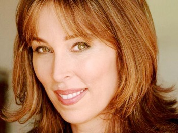Hairspray’s Susan Mosher Steps in for Christine Pedi in Off-Broadway’s NEWSical the Musical