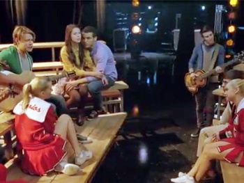 Watch Glee's Surprising and Sad 'Shooting Star' Episode
