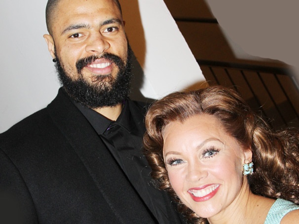Vanessa Williams Welcomes Tyson Chandler, Mary Wilson & More Backstage at The Trip to Bountiful