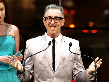 BACA 2013 Highlight! See Alan Cumming Win an Audience Choice Award for His 'F**king Weird' Macbeth