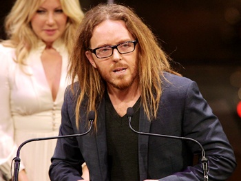 BACA 2013 Highlight: Matilda's Tim Minchin Says Round One Goes to Him in His 'Cage Fight with Cyndi Lauper' 