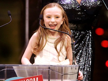 BACA 2013 Highlight: Annie’s Emily Rosenfeld Calls Out the 'Older Queens’ As She Accepts Bette Midler’s Award