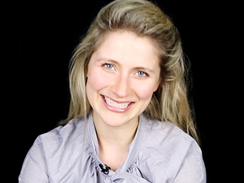Take a Wacky Trip Below the Mason-Dixon Line with Southern Comfort Creator and Star Elisabeth Gray