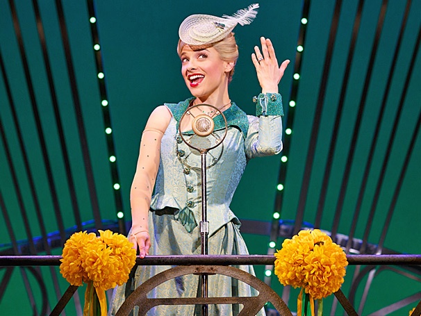 Wicked Tour Star Jenn Gambatese Talks Playing the Most 'Popular' Oznian