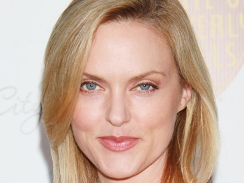 Elaine Hendrix couple