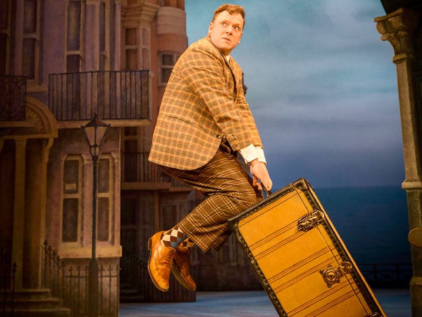 Rufus Hound on Going from Stand-Up Comedian to West End Star in One Man, Two Guvnors